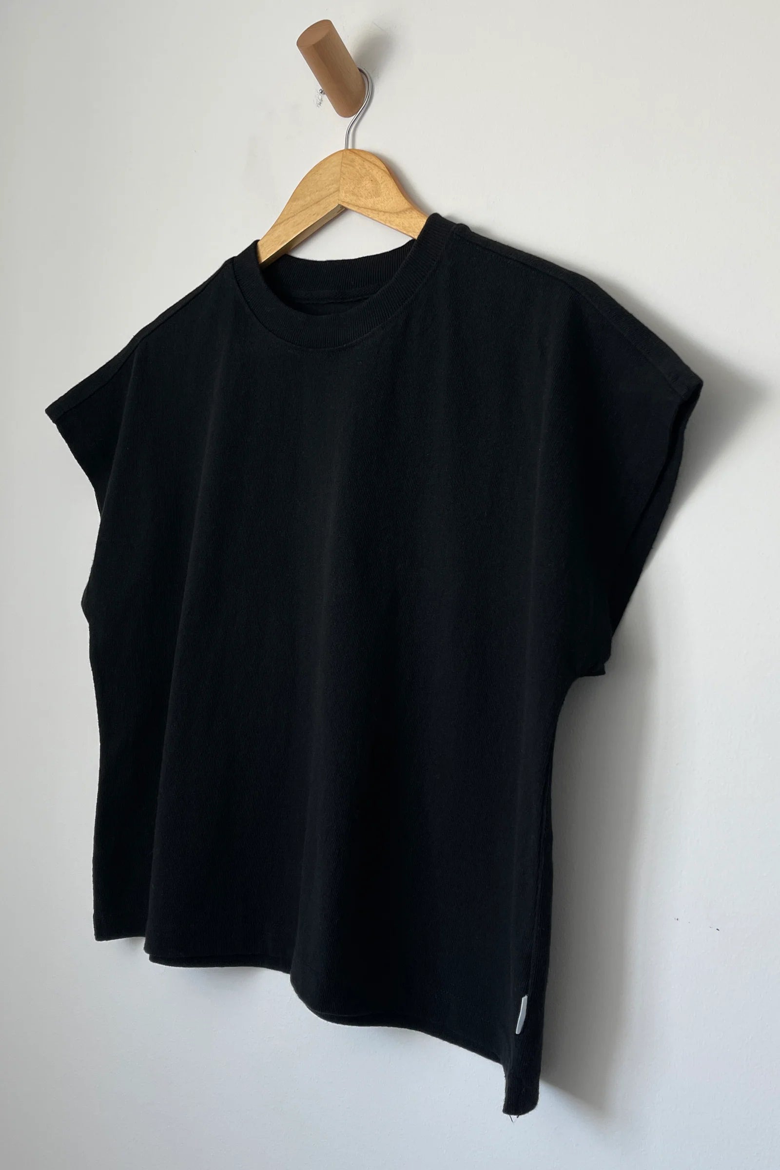 Le Bon Shoppe Jeanne Tee / Black