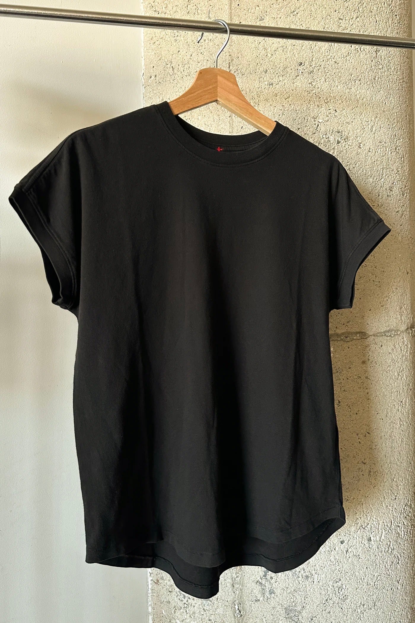 Le Bon Shoppe Ease Tee / True Black