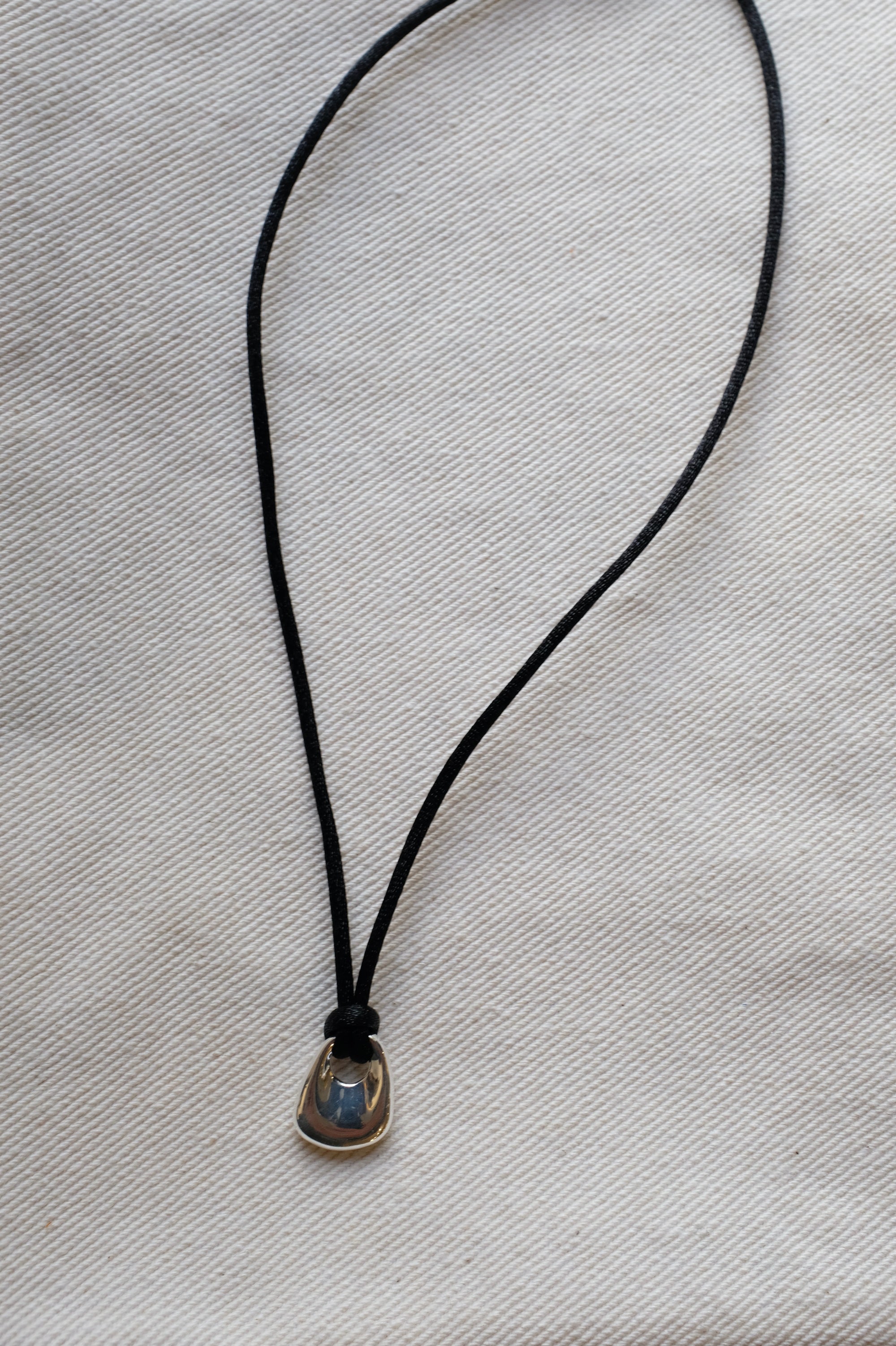 Wolf Circus Odette Black / Silver
