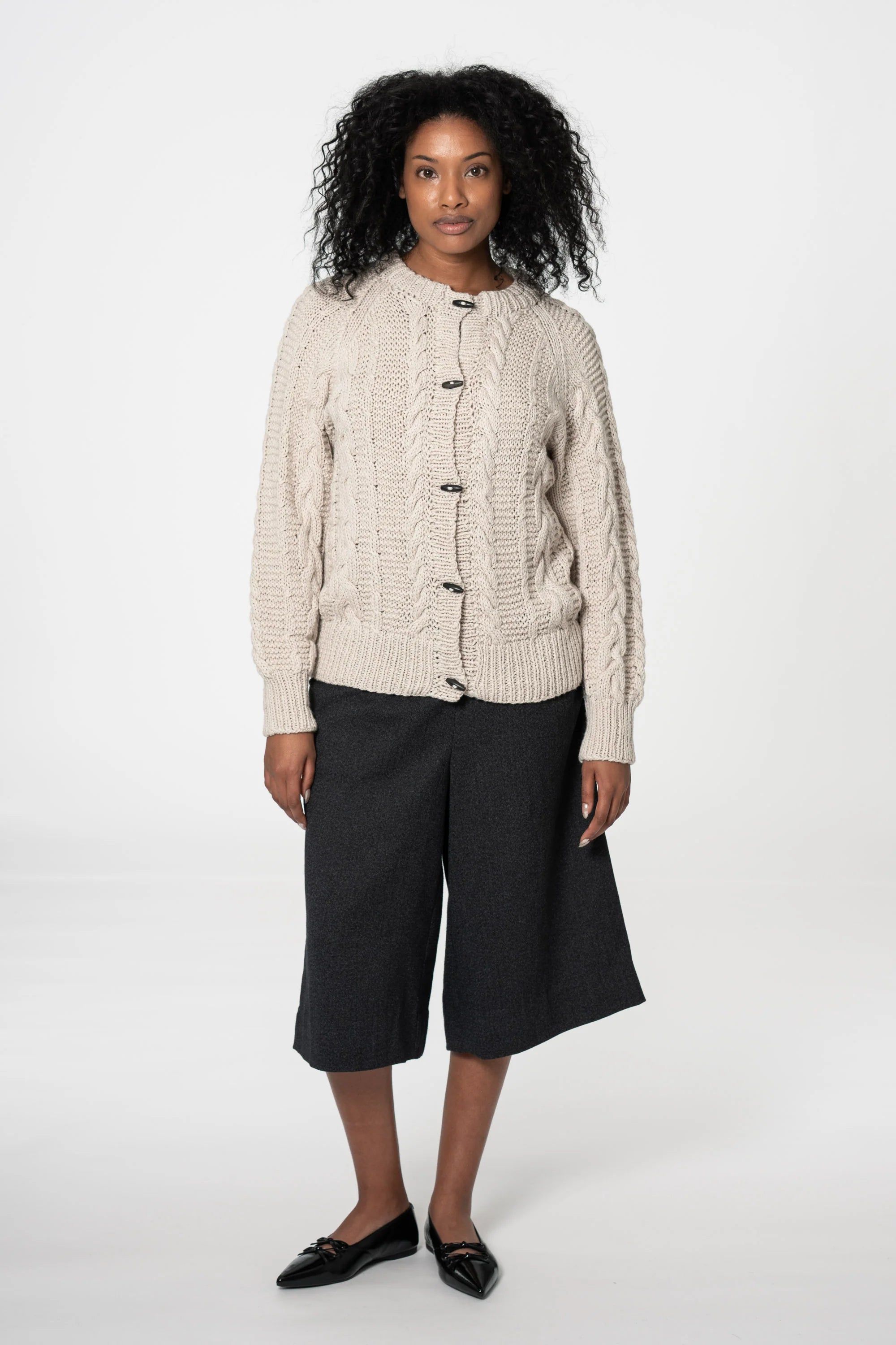 Dinadi Merino Handknit Cable Cardigan / Almond White