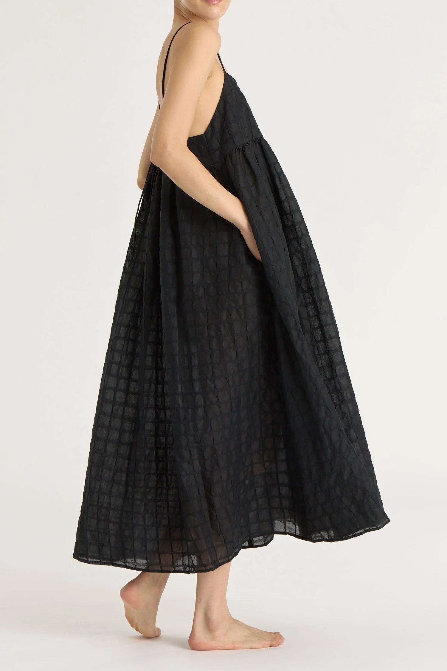 Black Crane Ripple Strap Dress/ Black