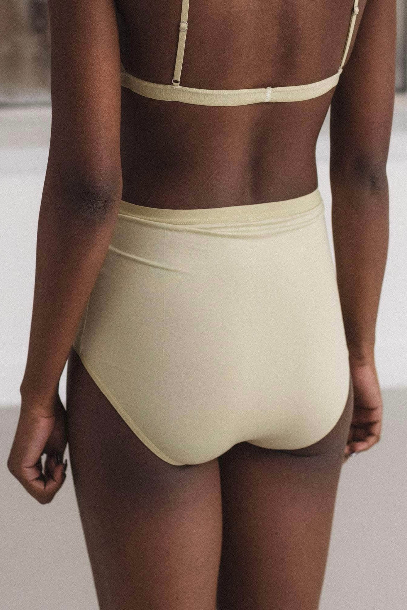 Baserange Highwaist Bell Pant / Pier Green