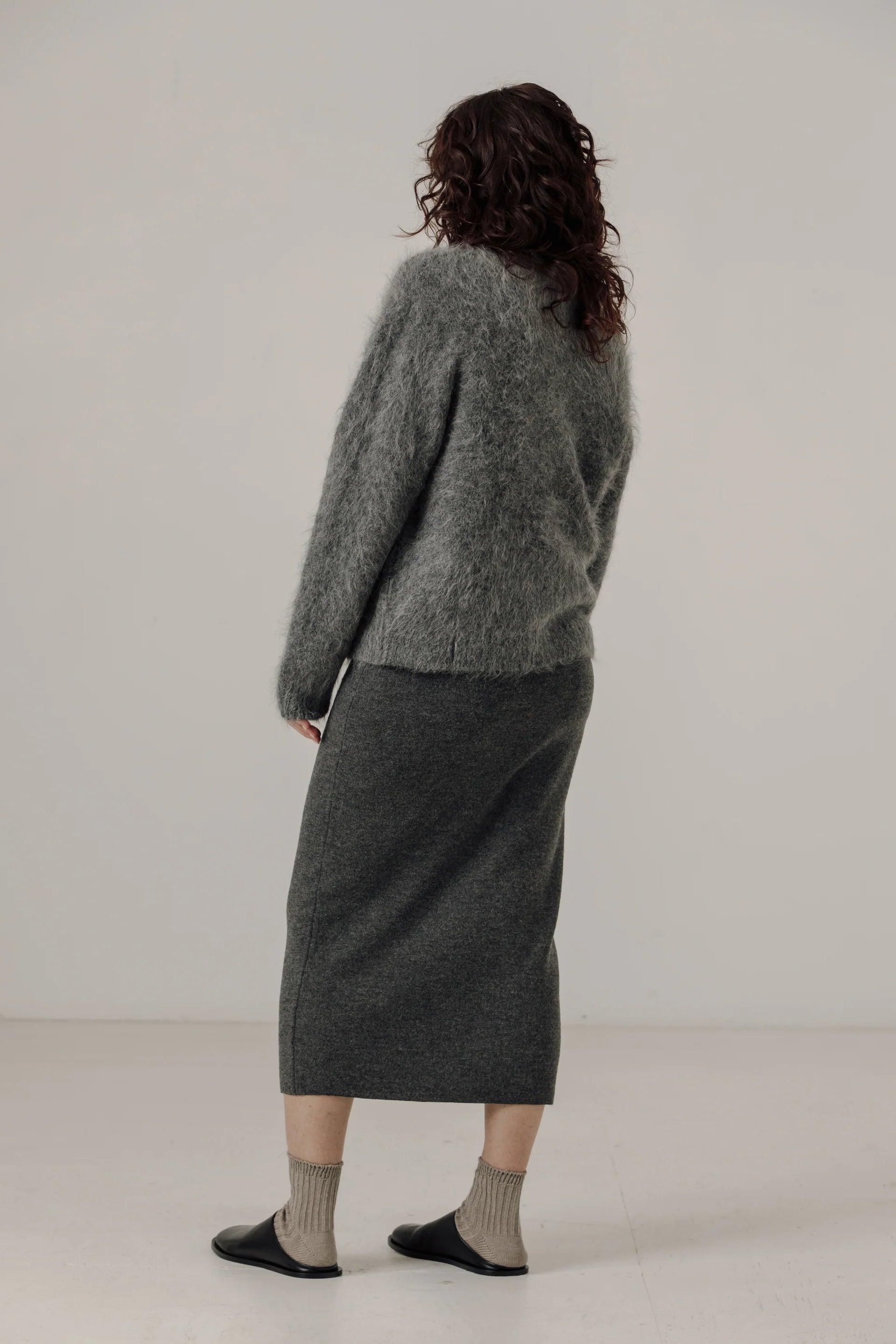 Bare Knitwear Suri Alpaca Cardigan / Stone