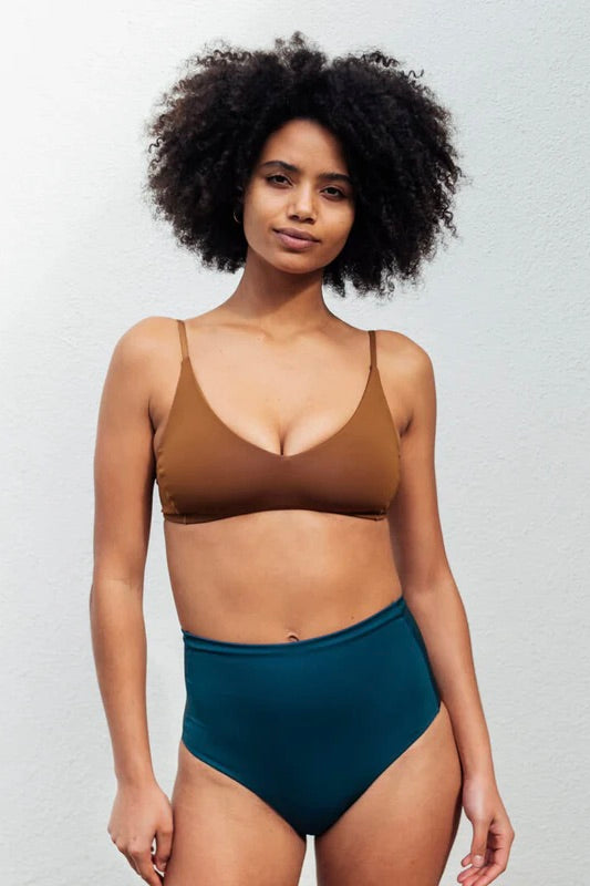 Left on Friday Sunday Top / Tan Lines