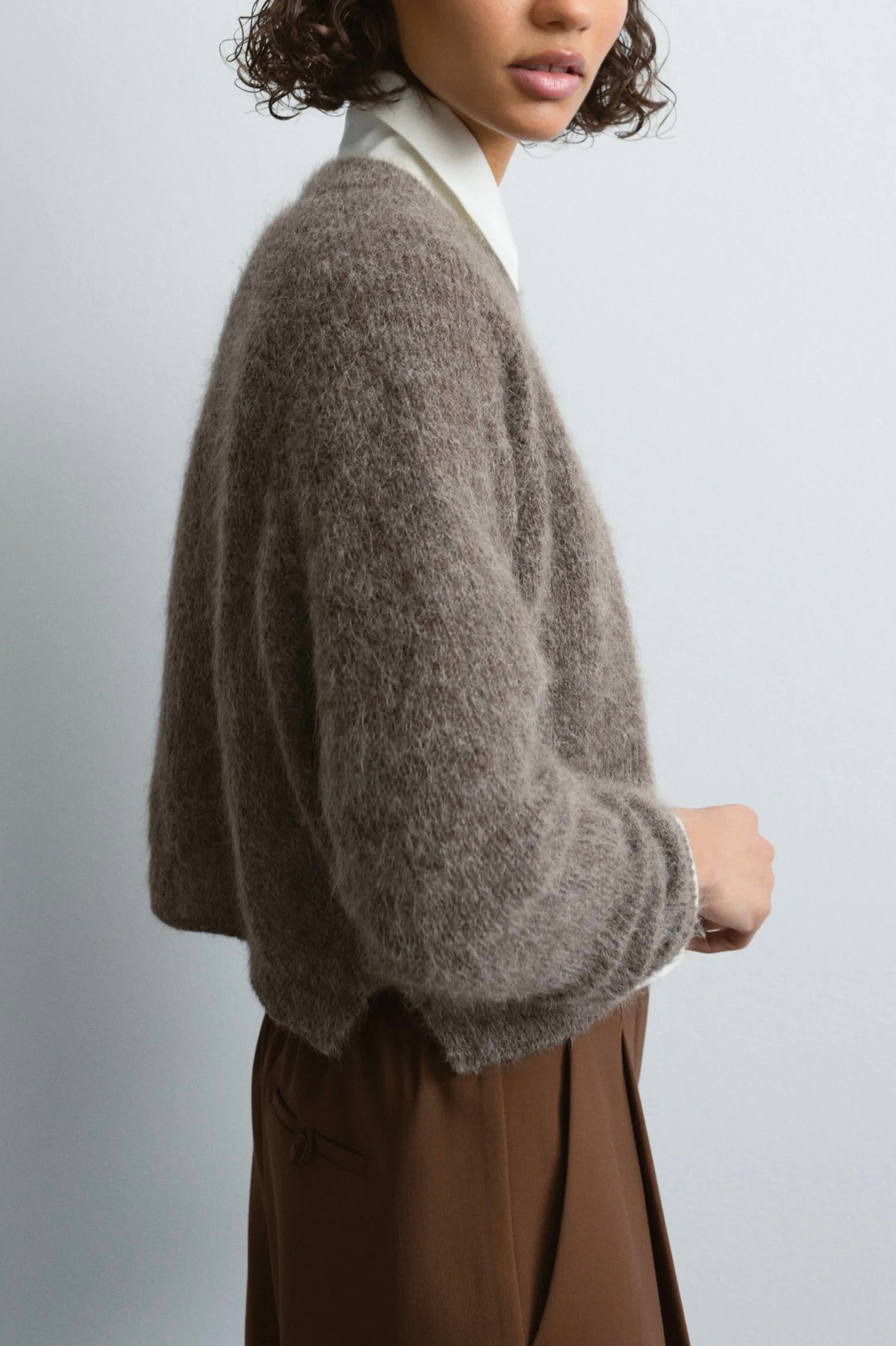 CORDERA Suri Long-Sleeved Sweater / Taupe