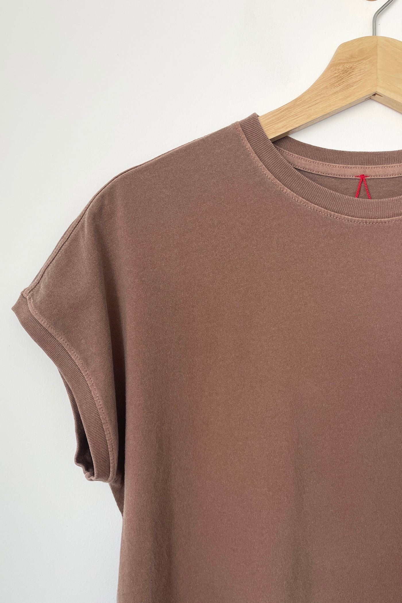 Le Bon Shoppe Ease Tee / Chocolate