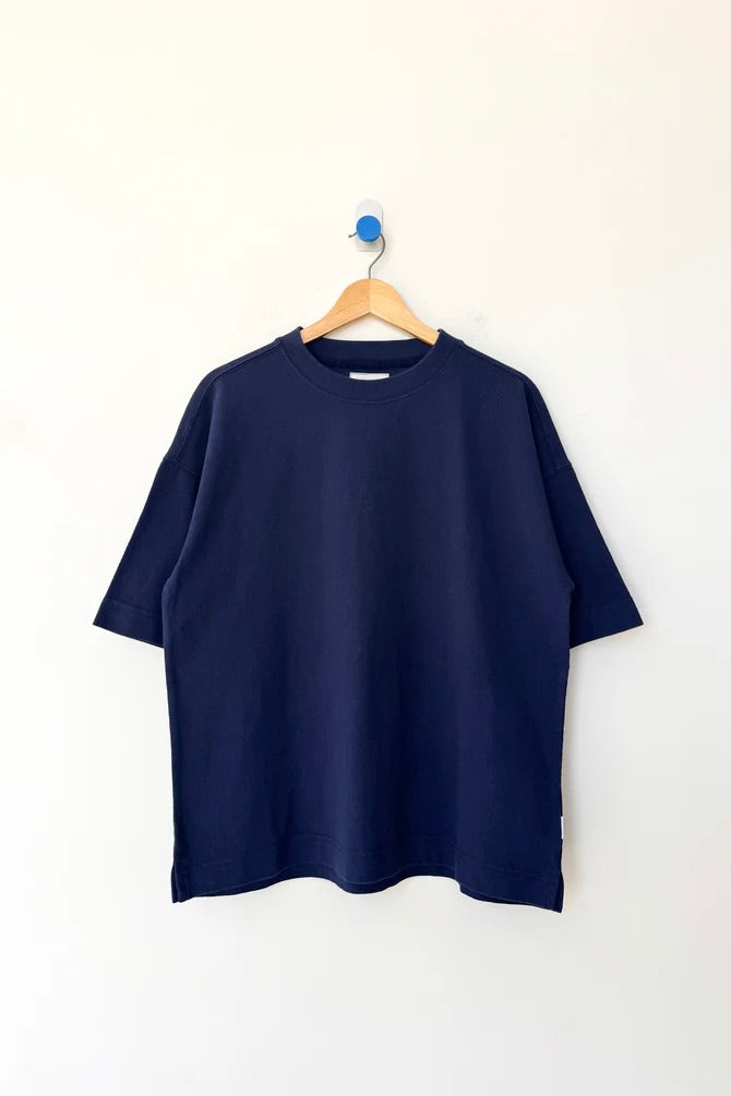 le bon shoppe jayden tee / midnight
