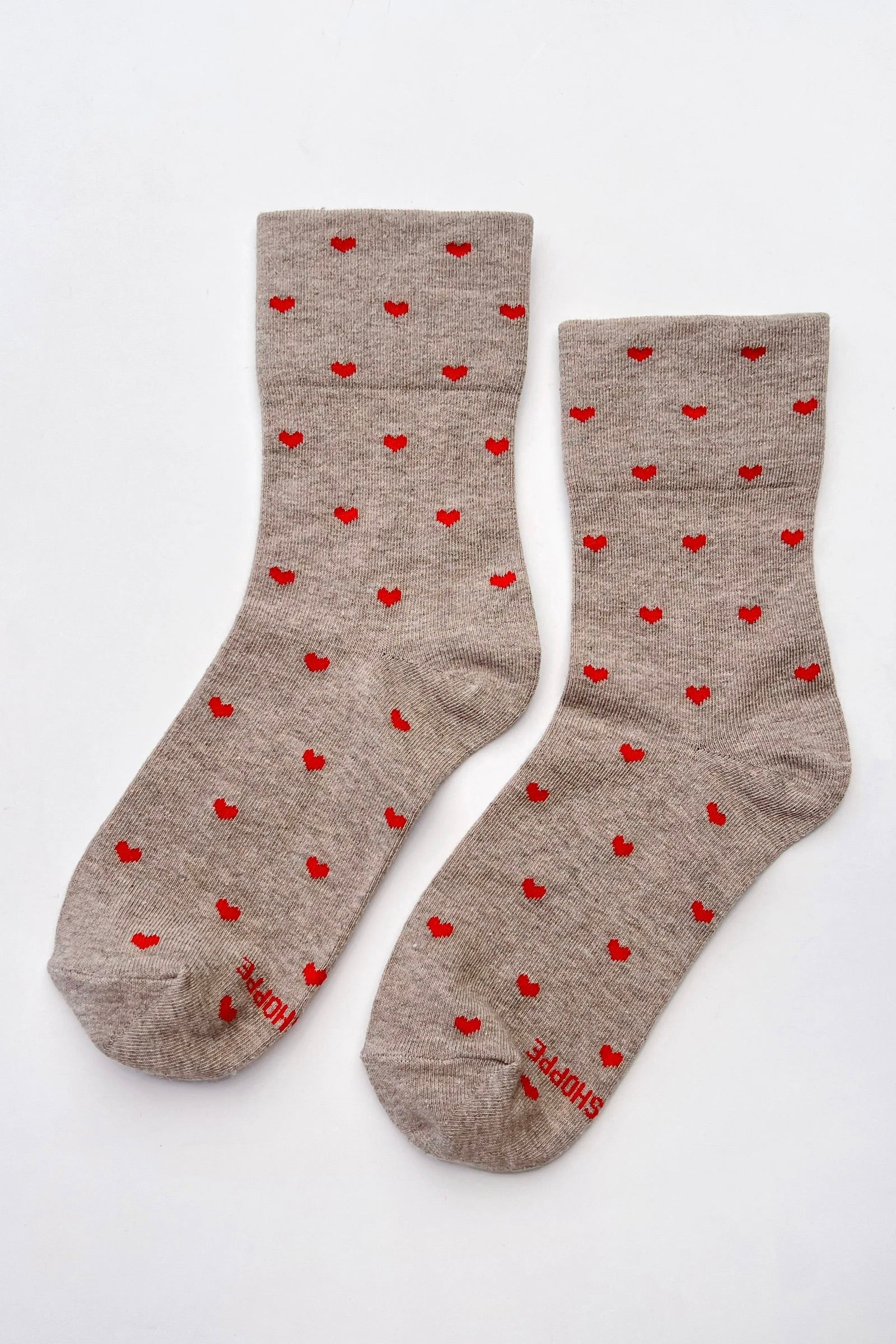 Patterned Sneaker Sock / Latte + Red Hearts