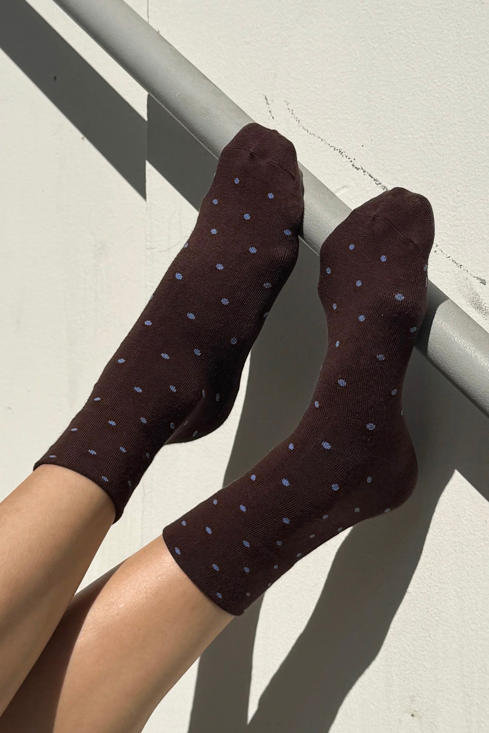Polka Dot Sneaker Socks / Cacao + Blue