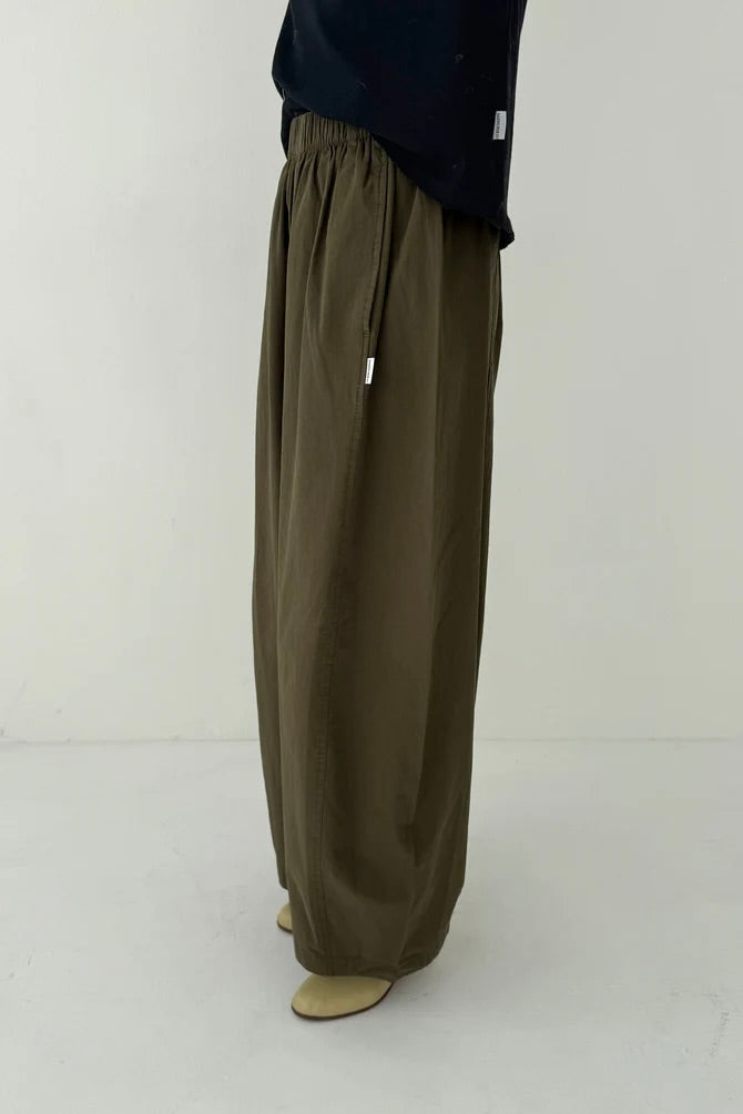 le bon shoppe parachute pant / olive