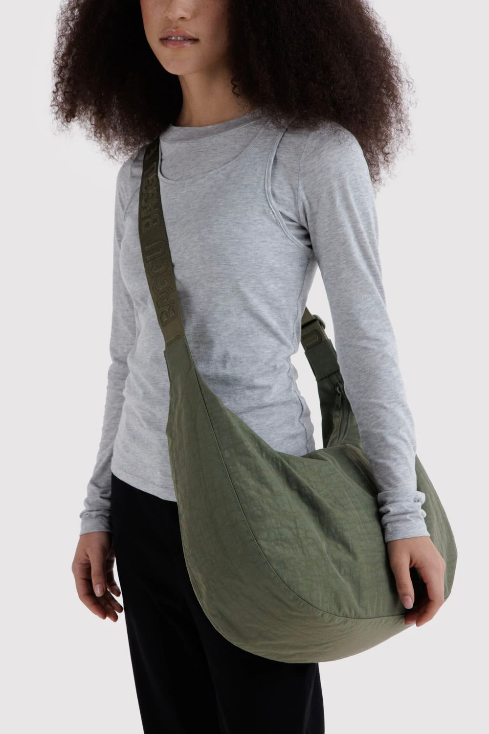 Baggu Large Crescent / Caper