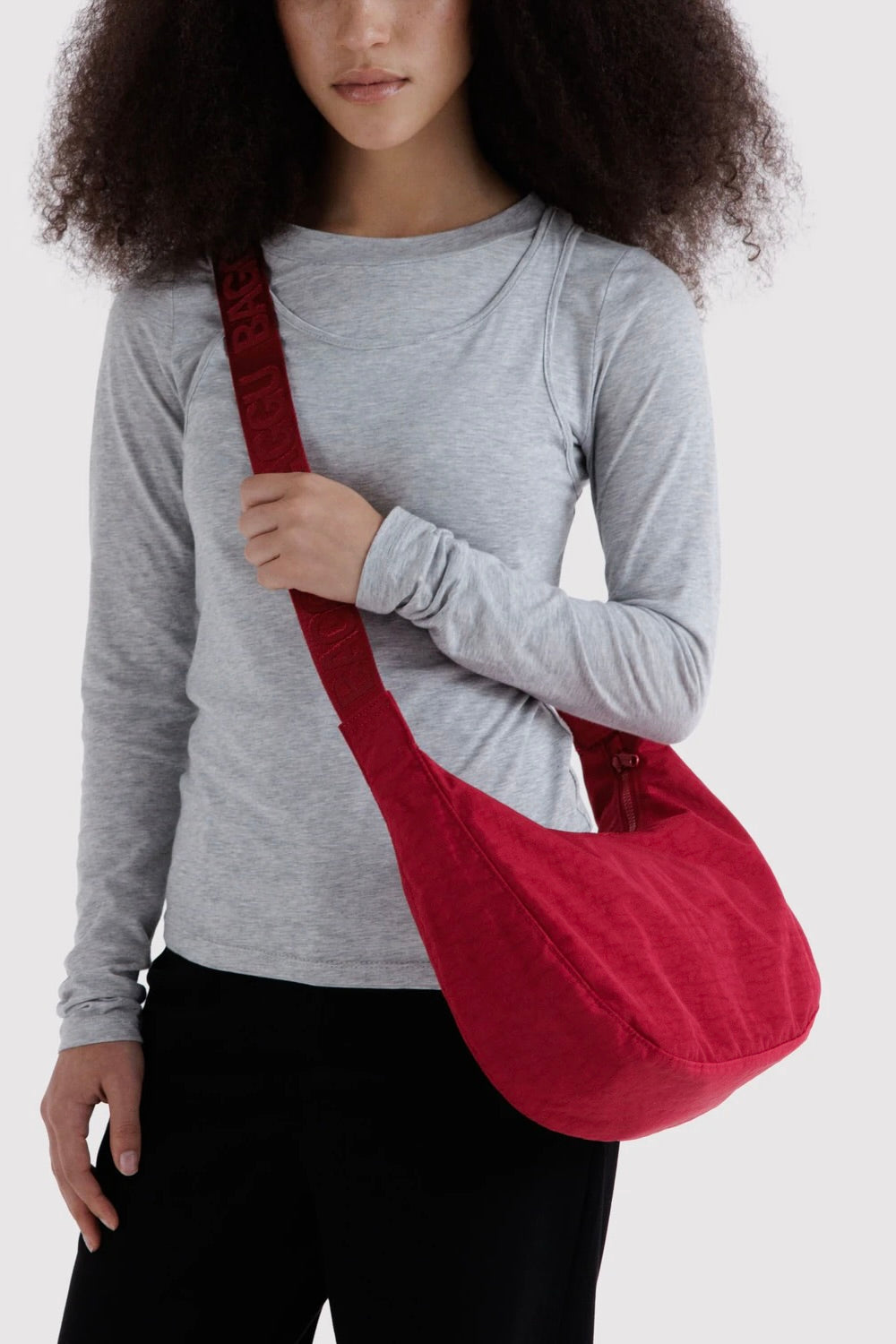 Baggu Medium Crescent / Cherry