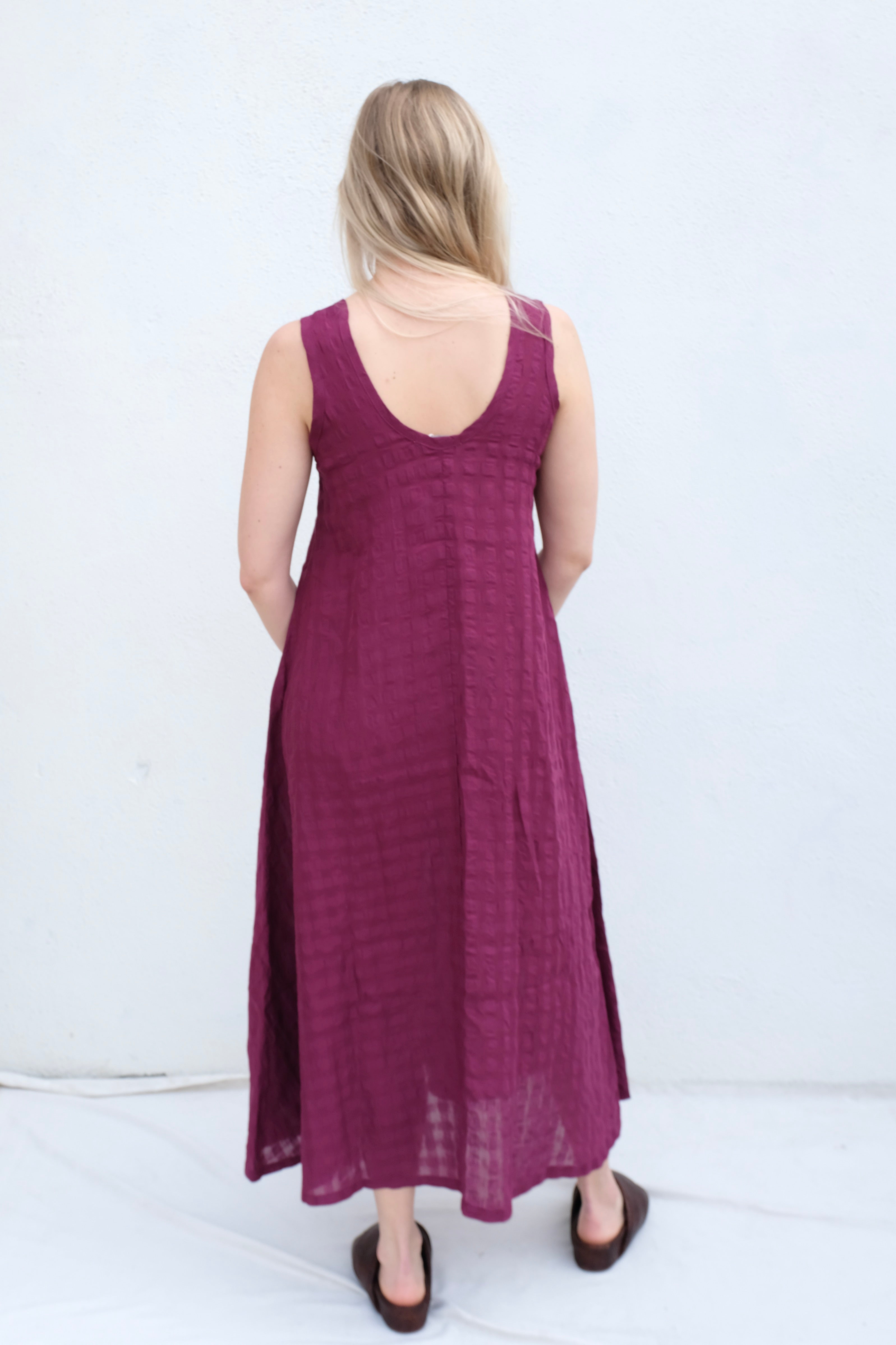 Allison Wonderland SS23 Indio Dress / Currant Seersucker