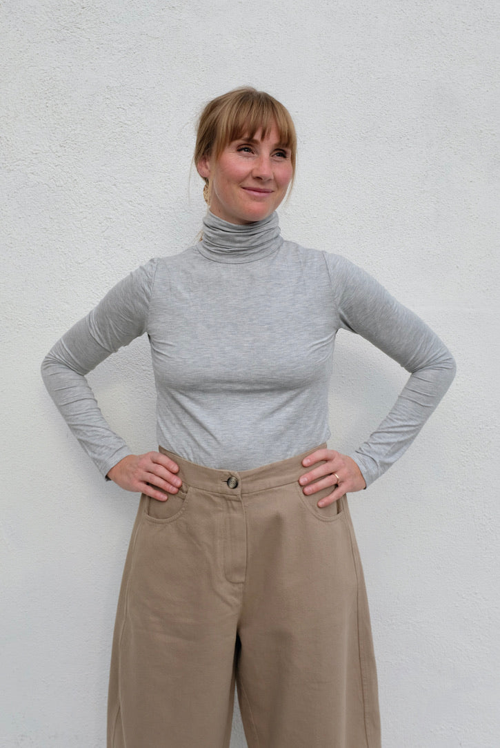 Baserange Turtle Neck / Grey Melange