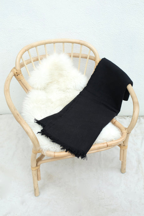 Ozma Textured Throw / Black