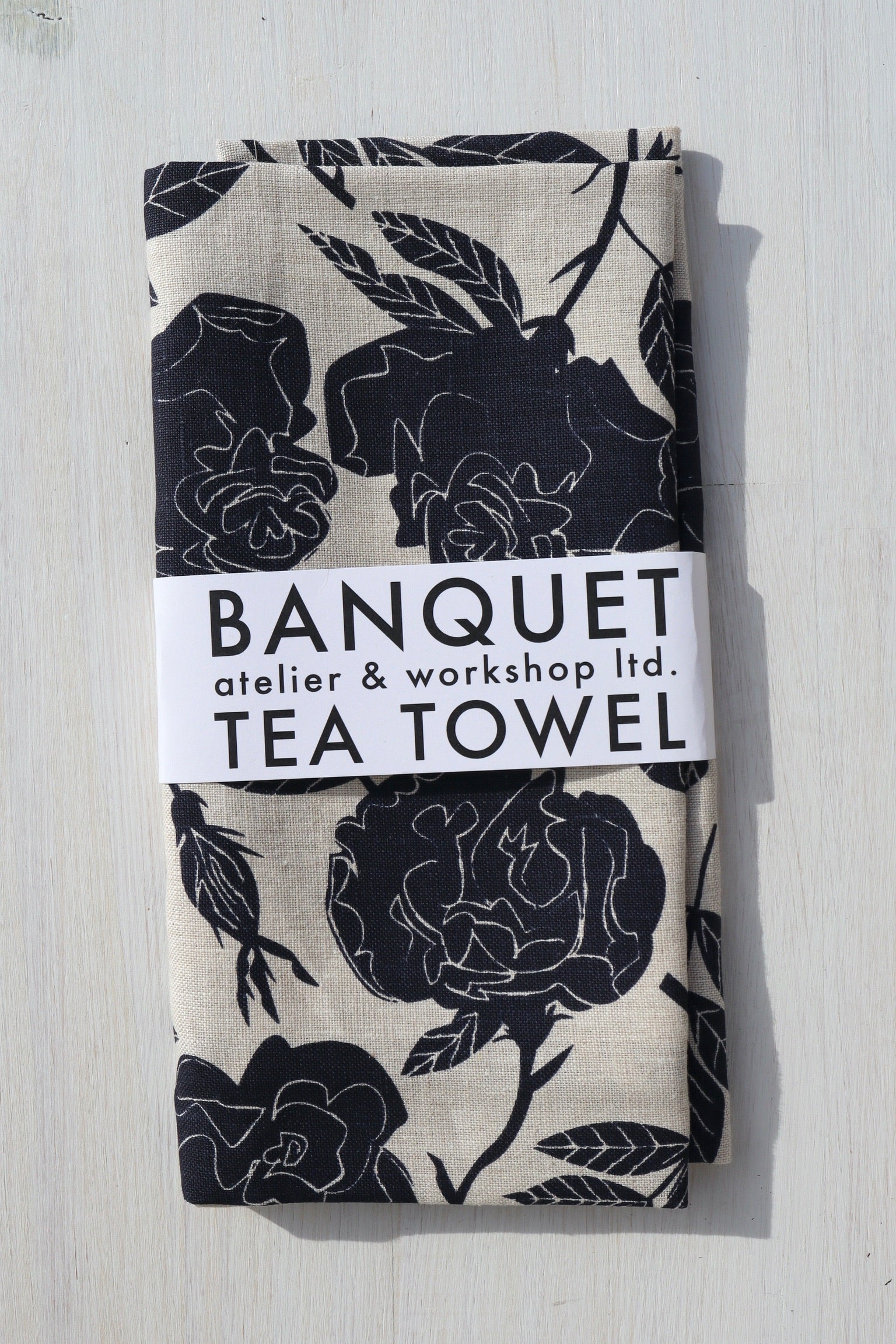 Banquet Linen Tea Towel / Navy Roses