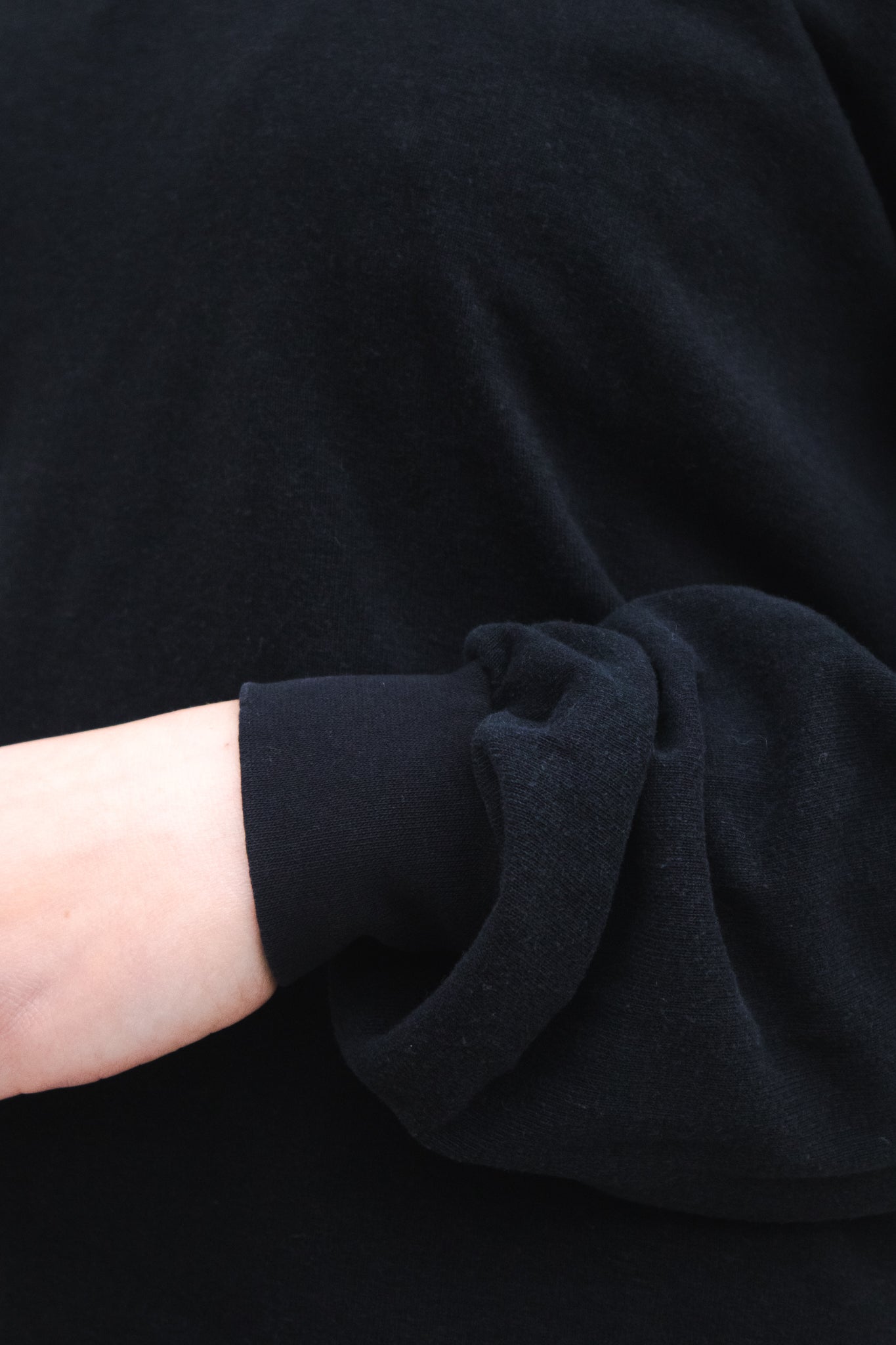 Jungmaven Tatoosh Cropped Long Sleeve / Black