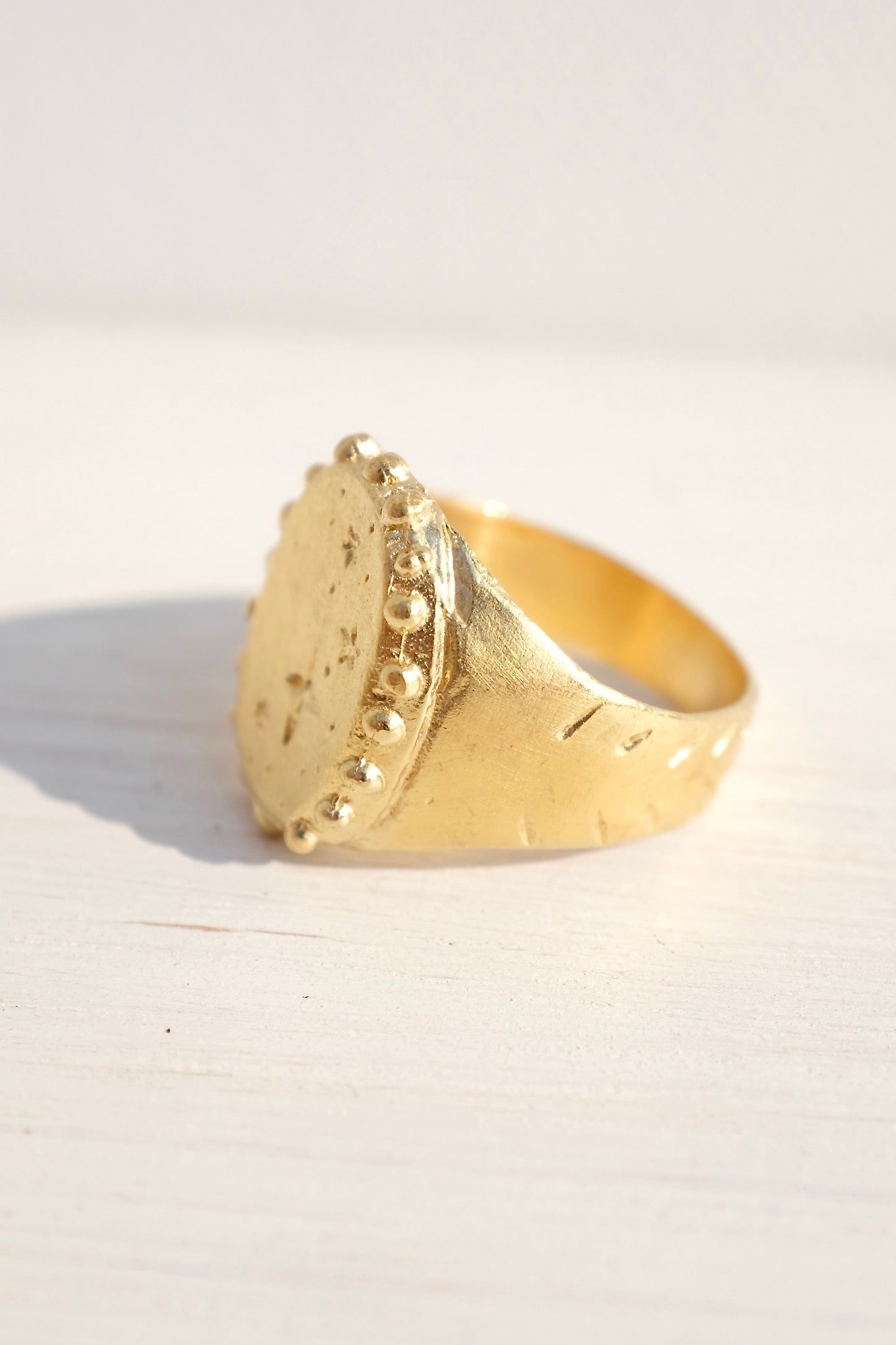 Mercurial Estelle Signet Ring / gold plate