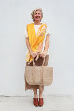 Virginia Johnson silk/wool shawl / La Reina