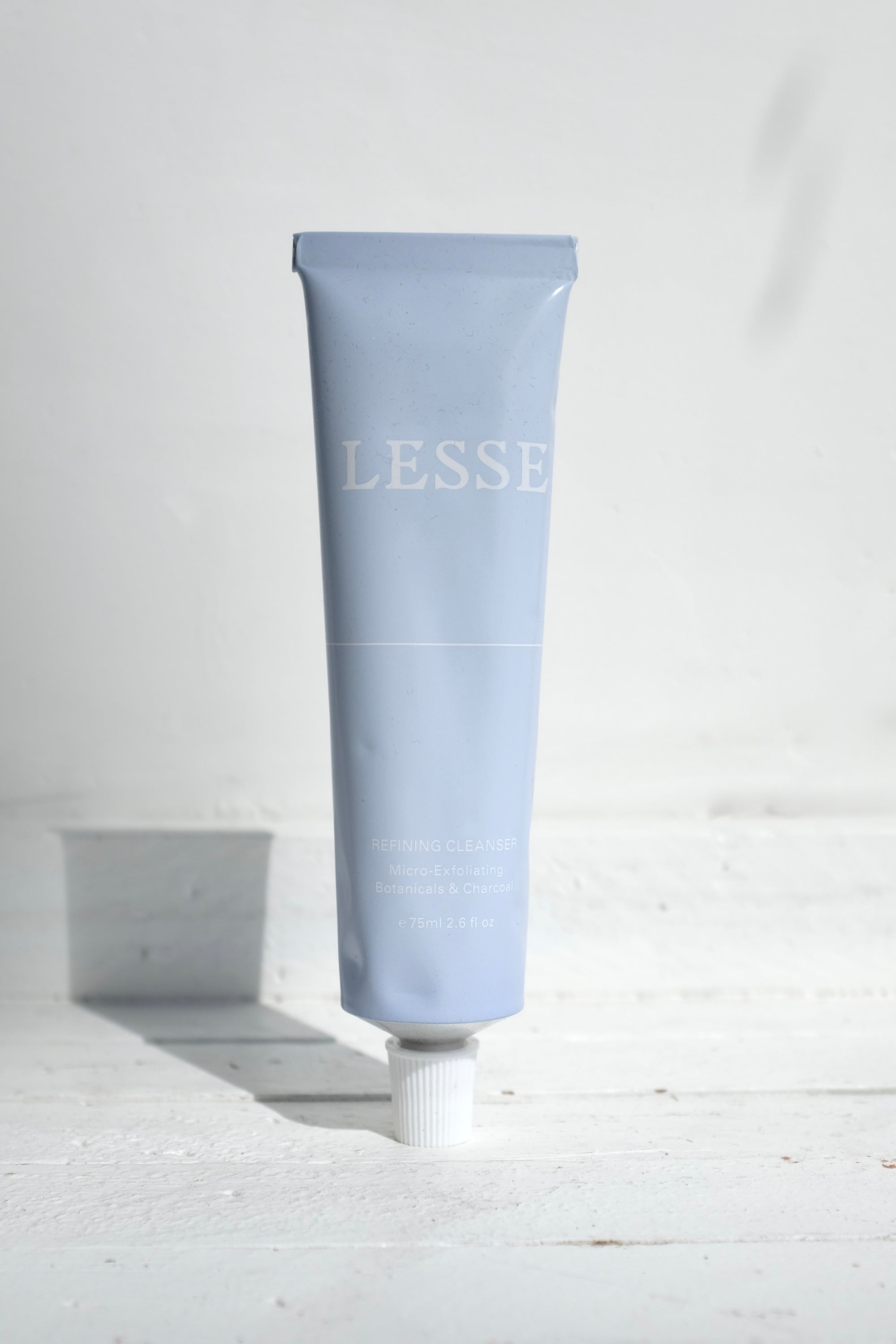 Lesse / Refining Cleanser / Micro-Exfoliating Botanicals & Charcoal 