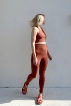 Baserange Oleta Leggings / Rust
