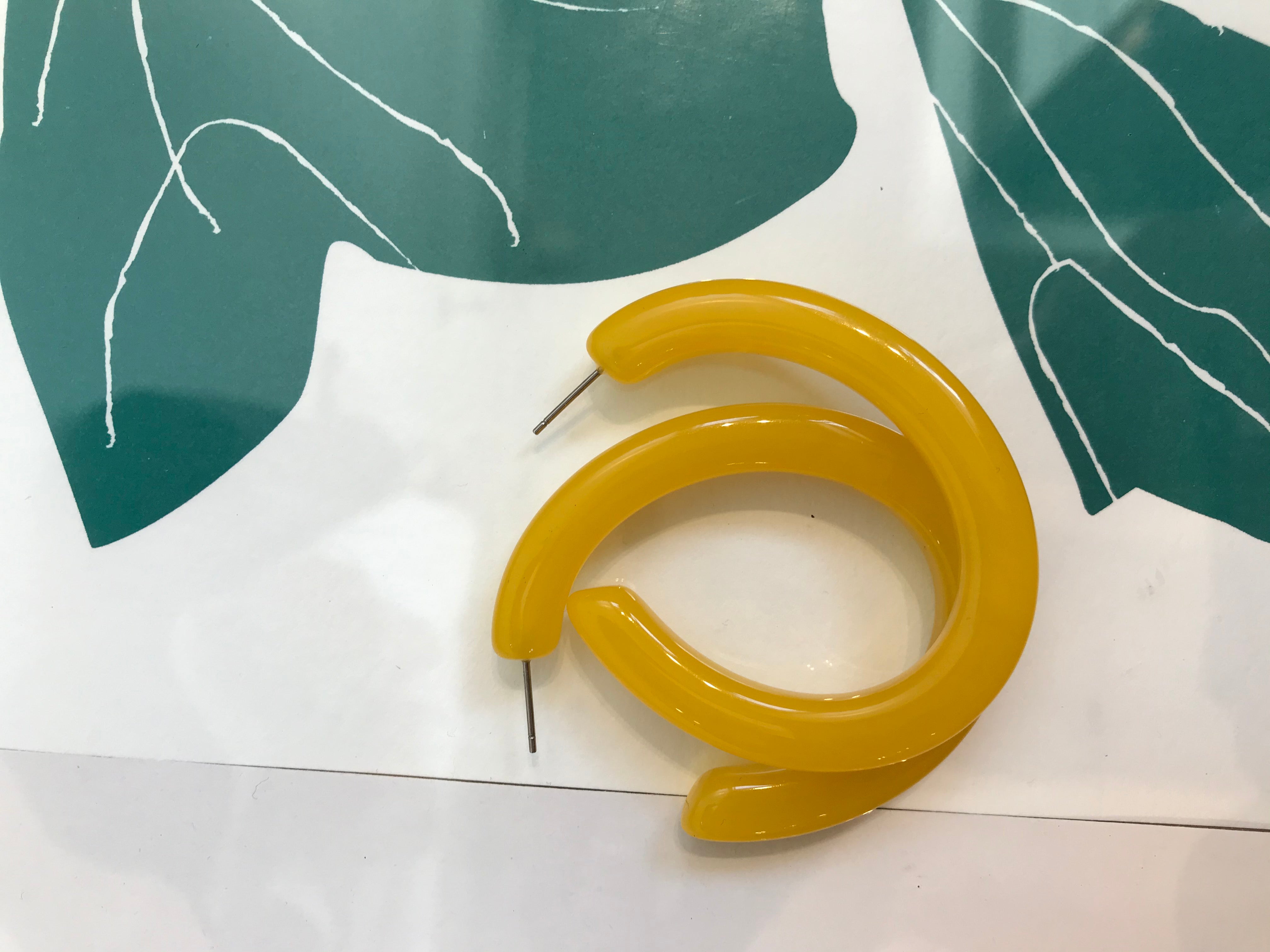 Machete Form Hoops / Yellow